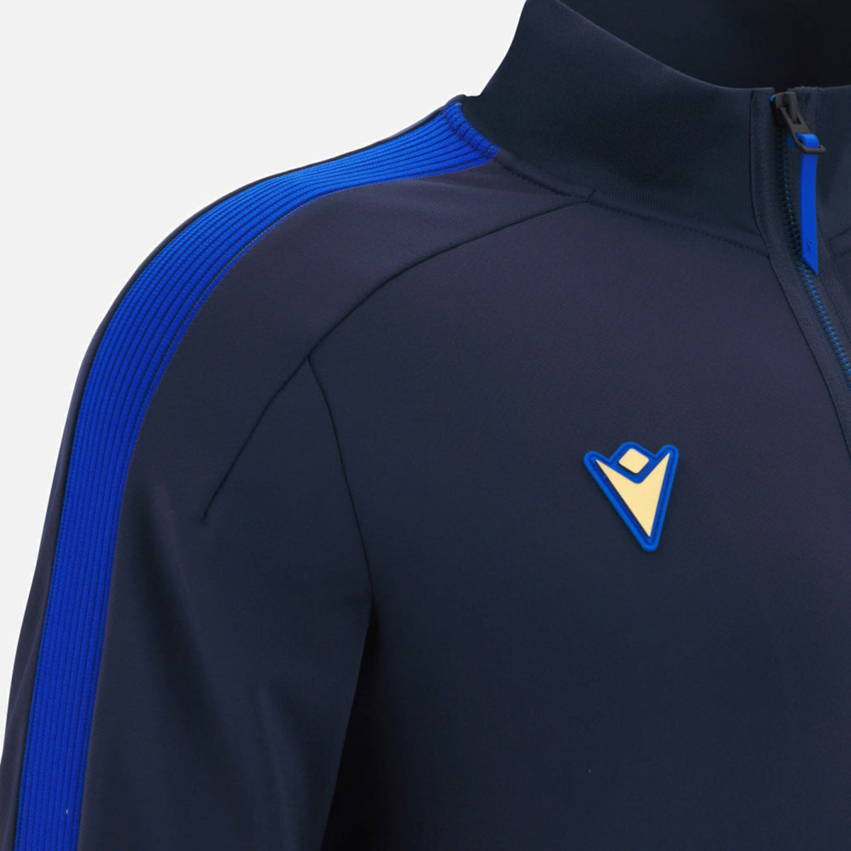 A close-up of the Italy 25/26 Anthem Jacket by Macron.