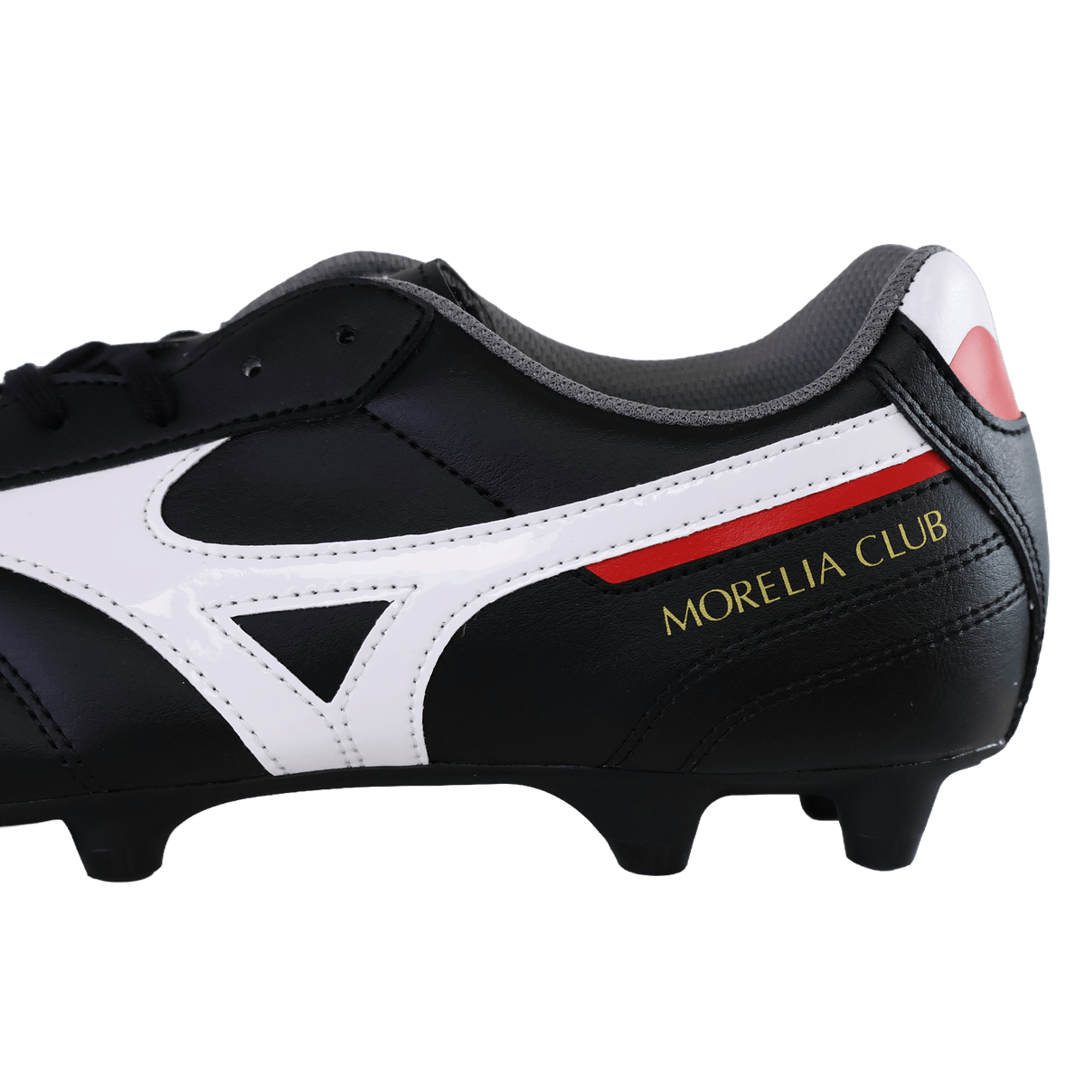 The Mizuno Morelia II Club FG Rugby Boot in Black/White/Red features a classic design with white and red accents, highlighted by the “MORELIA CLUB” gold lettering on the side. Designed for firm ground play, this Mizuno boot combines traditional rugby style with modern performance.