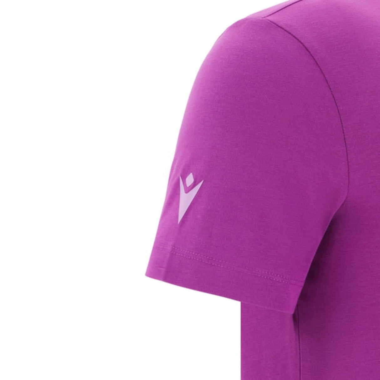 Close-up of the Scotland 25/26 Leisure T-Shirt by Macron, a short-sleeve magenta tee featuring a white sleeve logo.