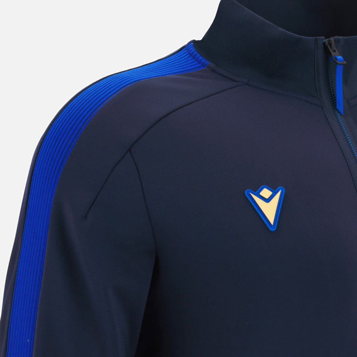 A close-up of the Italy 25/26 Anthem Jacket by Macron.