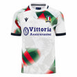 The Italy 26/27 Away Replica Jersey by Macron features a white base with green and red abstract patterns, black collar and cuffs, an Italian flag crest, and the “Vittoria Assicurazioni” sponsor logo across the chest. This stylish jersey is perfect for fans seeking an authentic Italy Rugby Away Jersey or Italia Rugby Replica from Macron.