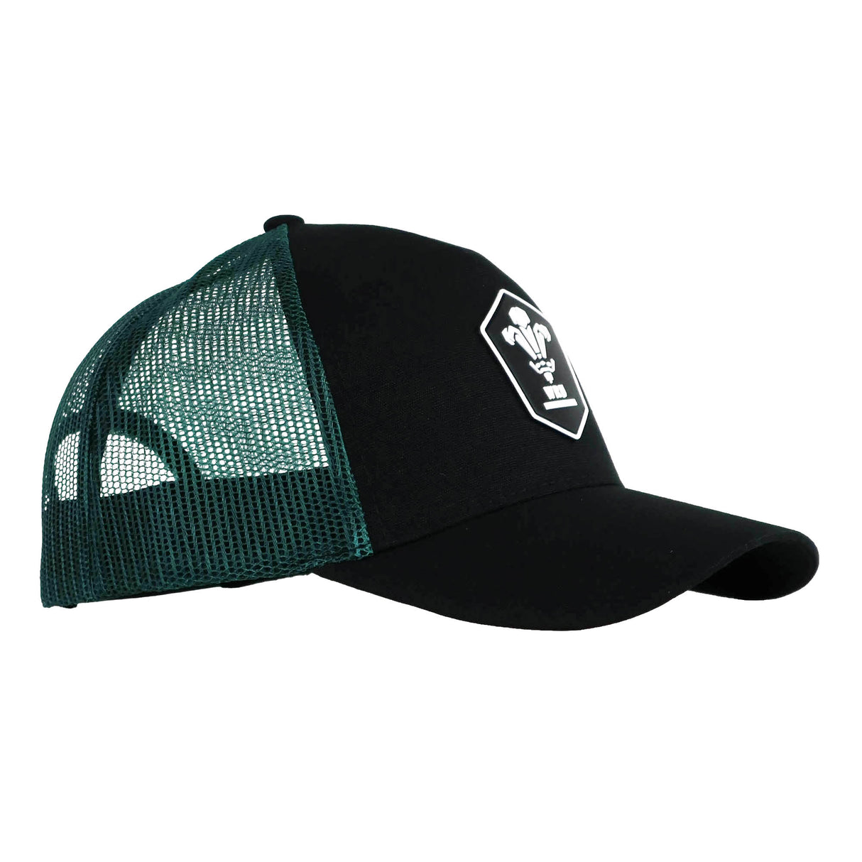 Introducing the Wales WRU 26/27 Trucker Cap by Macron—a sleek black and green mesh hat with a curved brim and a white embroidered logo on the front. Perfect for supporters, this stylish cap from Macron blends comfort with true team pride.