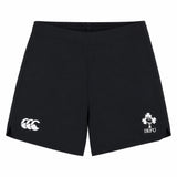 The Women’s Ireland 26 6″ Woven Gym Short by Canterbury features an elastic waistband, the Canterbury logo on the left leg, and the IRFU shamrock emblem on the right leg—ideal for women looking for stylish and high-performance Ireland gym or rugby shorts.