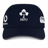 Show off your Ireland pride with the Ireland 26 Tempo+ Mesh Cap by Canterbury—a stylish navy blue cap showcasing the iconic IRFU logo on the front, the Vodafone logo on the left side, and Canterbury branding on the right—making it an essential accessory for any devoted Ireland Rugby fan.