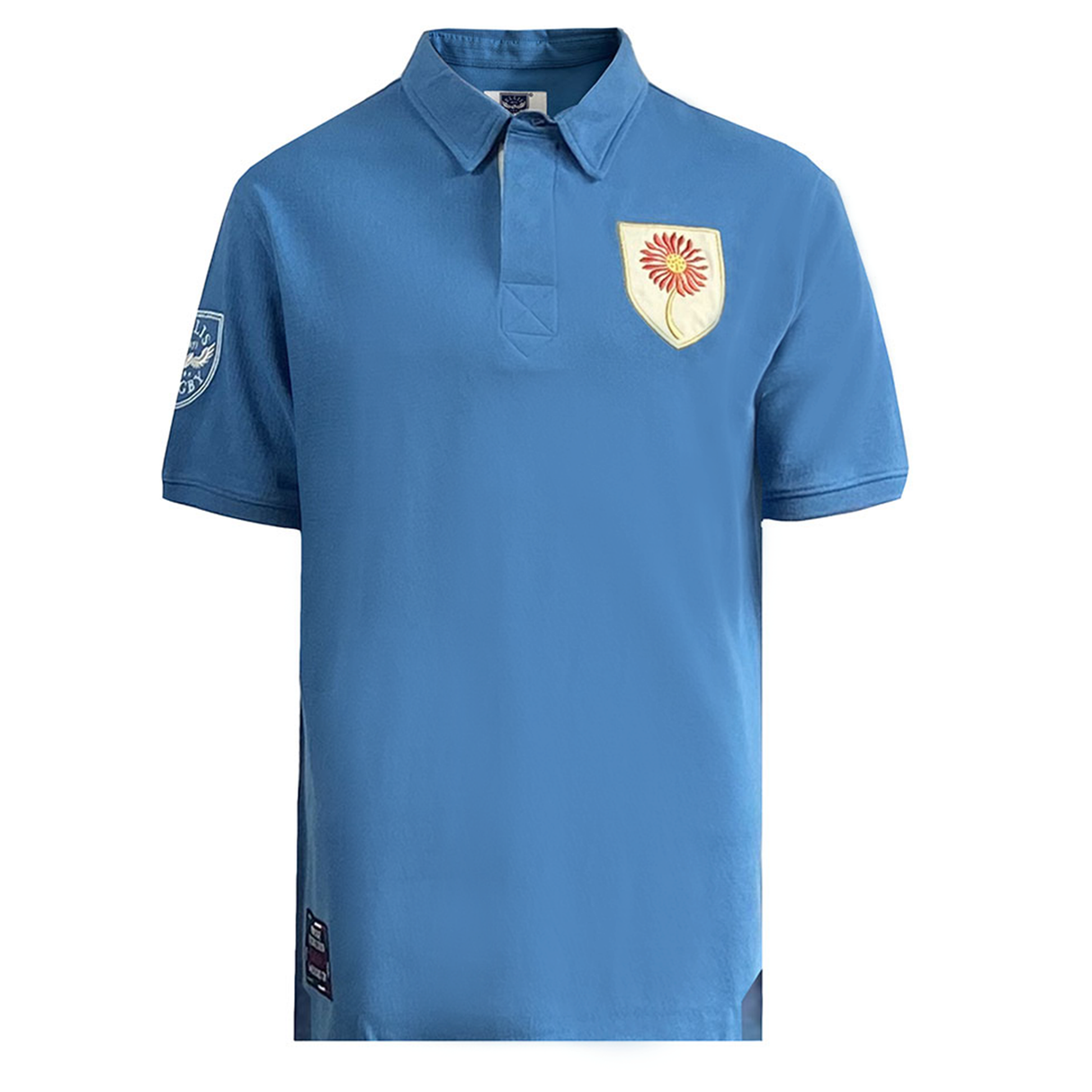 The Northern Transvaal Bulls Vintage Polo by Ellis Rugby is a classic piece with a collar, featuring a red and yellow emblem on the left chest and a white and blue patch on the right sleeve, celebrating Northern Transvaal Rugby's storied Currie Cup victories.