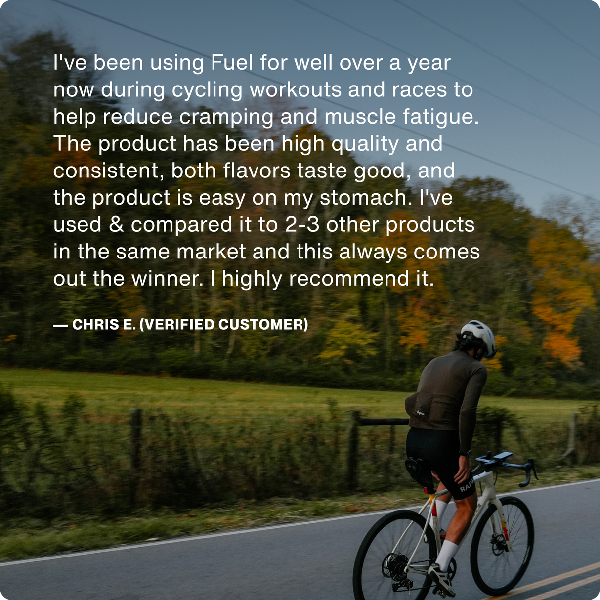 A cyclist rides on a paved road through a grassy field; in the upper left corner, a testimonial highlights Momentous Fuel 10-Travel Packs’ sustained energy and effectiveness.