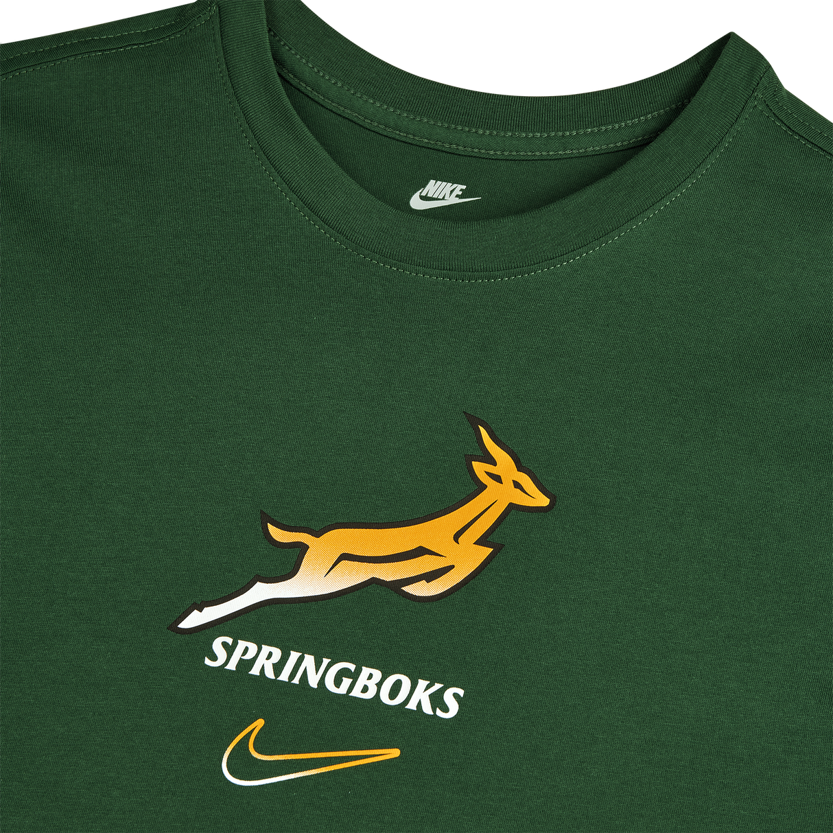 The Nike Springboks 26/27 Gradient Logo T-Shirt features a yellow springbok logo, "SPRINGBOKS" text, and bold Nike branding—a perfect South Africa rugby shirt for fans.