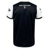 Back view of a black Admiral Nations of Rugby New Zealand 7s Rugby Flag Supporters Jersey with white sleeves, featuring "NEW ZEALAND 7's" text at the top. A perfect pick for devoted 7s rugby supporters wanting to show their allegiance to the Nations of Rugby.