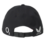 Shown from the back, the England 26/27 Team Cap by Castore features an adjustable strap, an “O2” logo on the left side, and a “Castore” logo on the right—making it the ideal official England Rugby cap for dedicated fans.