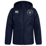 Stay warm with the New Saint Andrews College Club Vaposhield Stadium Jacket by Canterbury, featuring a navy blue hooded design, zip closure, padded insulation for extra warmth, the EMB Canterbury logo on the right chest, and the New Saint Andrews RFC crest on the left chest.