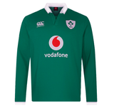 The Ireland Home Long Sleeve Classic Jersey 24 by Canterbury is a classic long sleeve rugby jersey in Irish green, featuring a white collar and cuffs. It proudly displays the Canterbury logo, Vodafone sponsor, and the IRFU emblem on the chest.