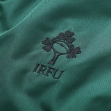Show your support for Ireland Rugby with the Ireland 26 Puffer Jacket by Canterbury—crafted from green fabric and detailed with the official IRFU logo, rugby ball, and shamrocks embroidered in dark thread. Perfect for fans who want an authentic Canterbury jacket.