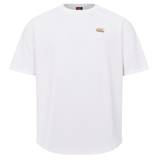 The Everest Training Tee by Canterbury is a plain white shirt featuring a small gold logo on the left chest and a performance fit, perfect for intense rugby training sessions.