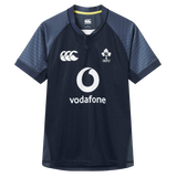 Show your support for Ireland this summer with the Canterbury Ireland 26/27 Summer Tour "Indigo" Training Test Jersey, featuring the IRFU crest, Vodafone logo, and Canterbury branding—ideal for training or cheering on the team.