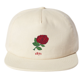 This beige cap from the Nations of Rugby Classics Collection by EMB Weld features a detailed red rose with green leaves and "1871" on the front, embodying the spirit of the England Vintage Rugby Cap.